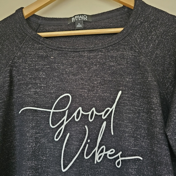'Good Vibes' Sweater (M) - Picture 7 of 8